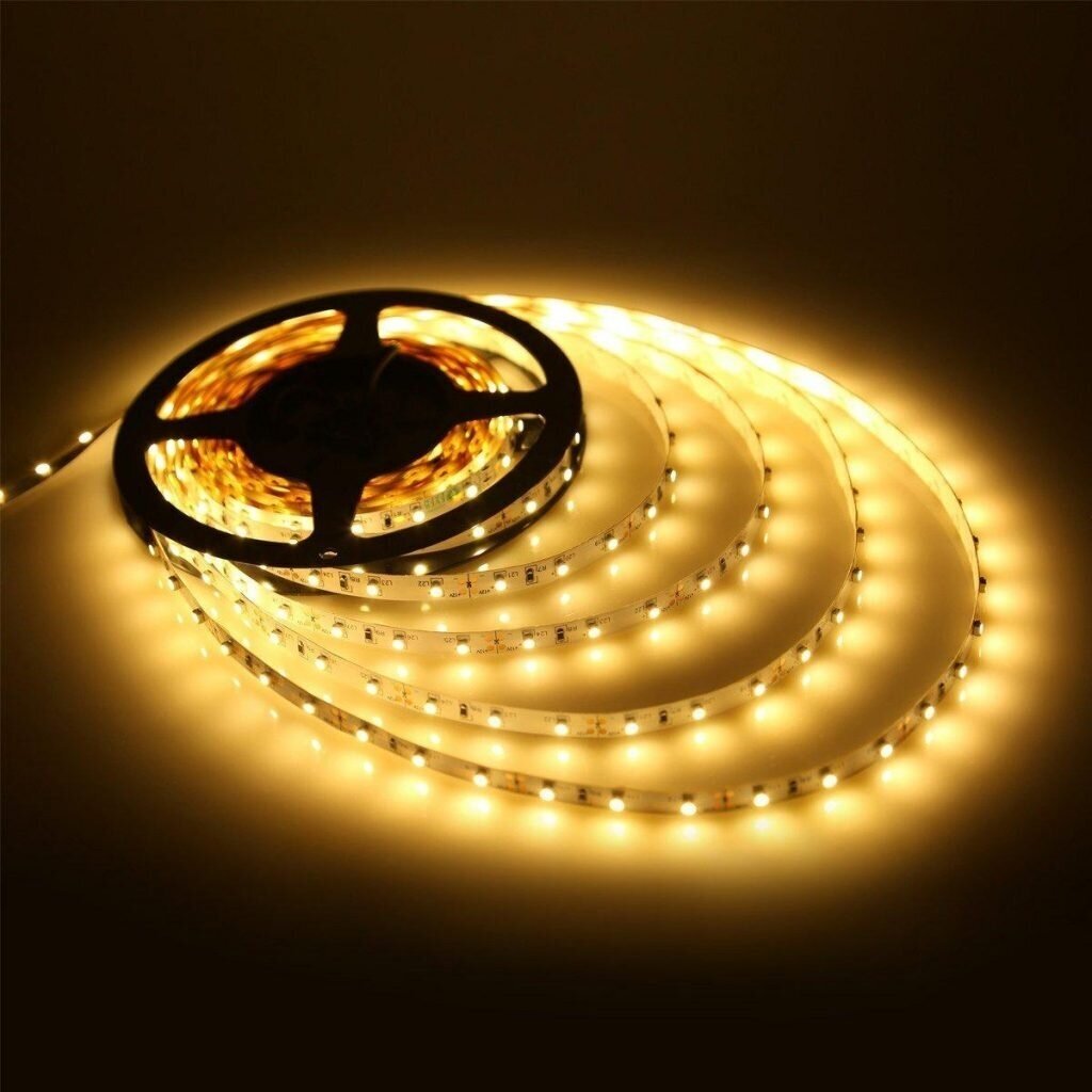 LED juosta SHINE 12V, 33W/5m (300 led) 3 LED juosta SHINE 12V, 33W/5m (300 led) 3